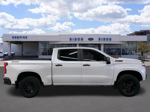 Used 2020 Chevrolet Silverado 1500 LT Trail Boss AWD/4WD image 2