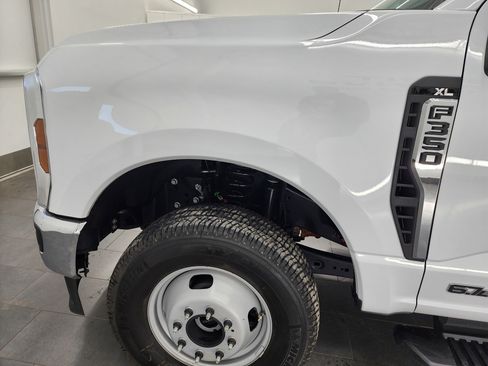Used 2025 Ford F350 XL image 33