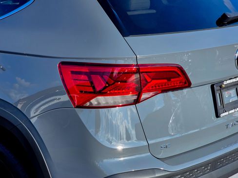 Used 2022 Volkswagen Taos SE image 15