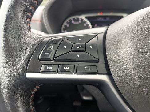 Used 2021 Nissan Sentra SR w/ SR Premium Package FWD image 22