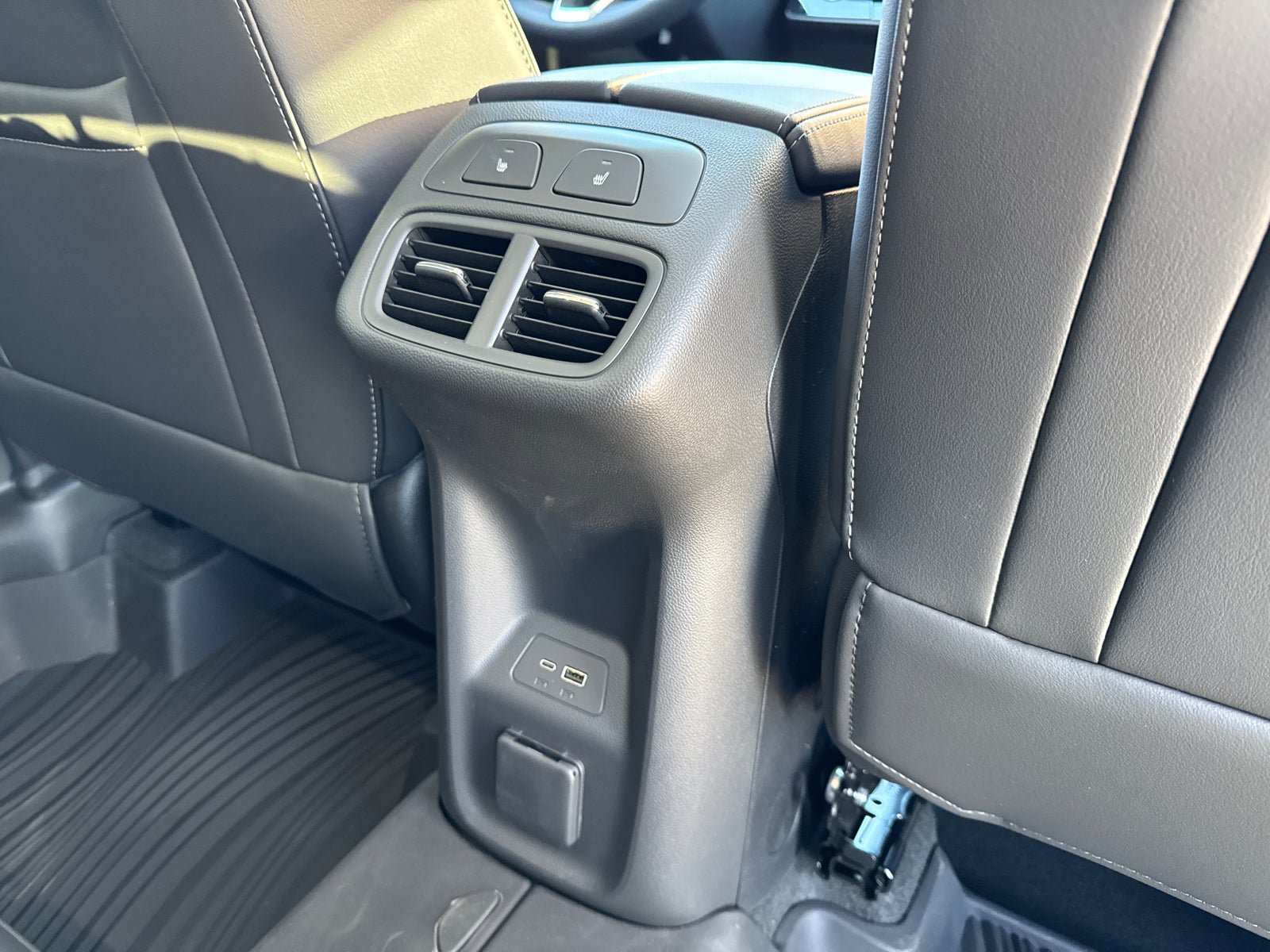 Used 2026 Buick Envision Avenir AWD/4WD image 19