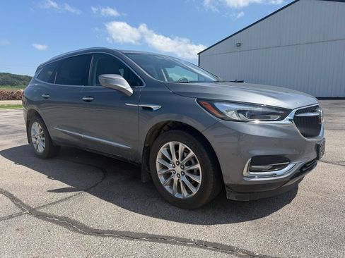 Used 2021 Buick Enclave Premium w/ Sun and Sites Package AWD/4WD image 2