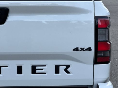 New 2026 Nissan Frontier SV w/ Tow Package image 22