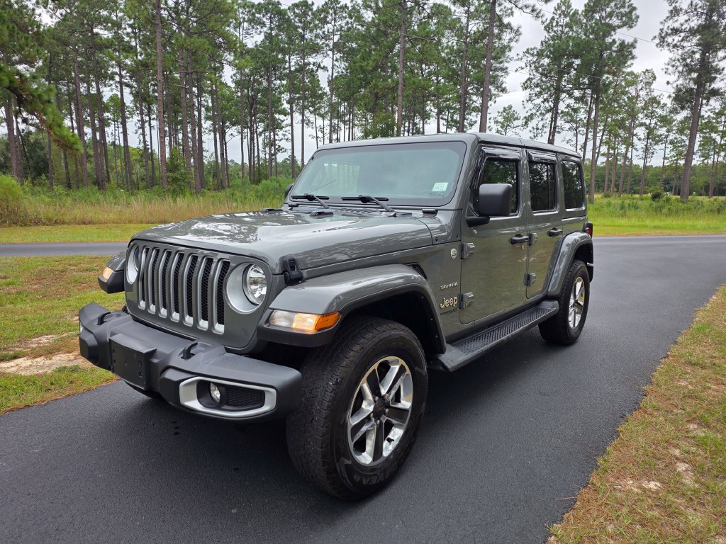 Used 2022 Jeep Wrangler Unlimited Sahara w/ Cold Weather Group AWD/4WD image 1