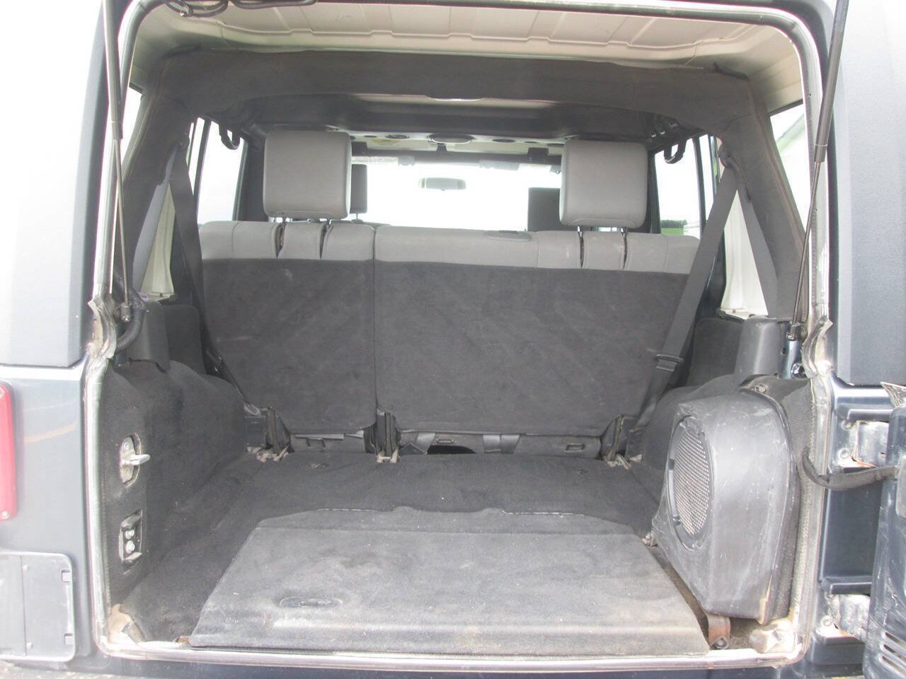 Used 2008 Jeep Wrangler Unlimited Sahara w/ Trailer Tow Group AWD/4WD image 8