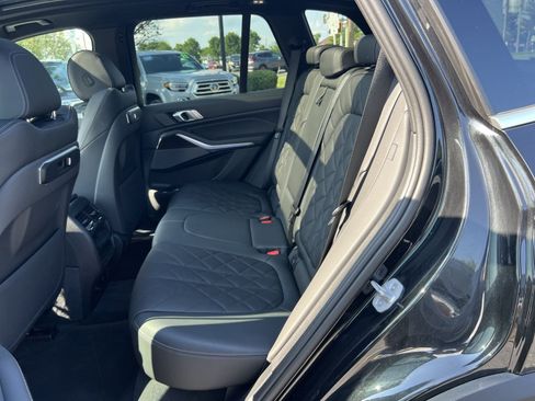 Used 2025 BMW X5 xDrive40i w/ Premium Package AWD/4WD image 25