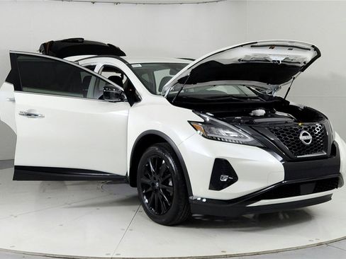 Certified 2024 Nissan Murano SV w/ SV Midnight Edition Package image 9