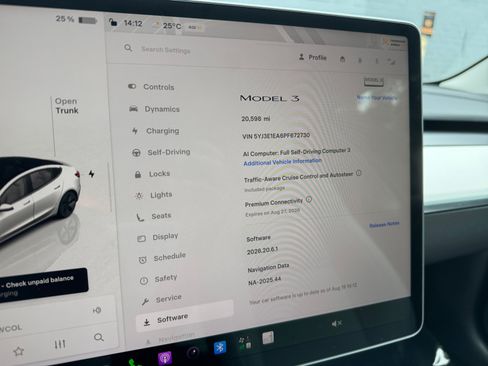 Used 2023 Tesla Model 3 Standard Range RWD image 17