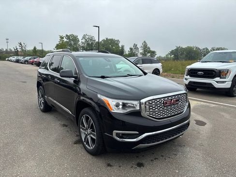 Used 2019 GMC Acadia Denali AWD/4WD image 8