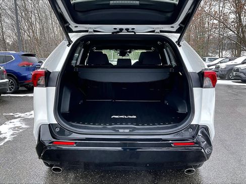 Certified 2023 Toyota RAV4 SE image 30