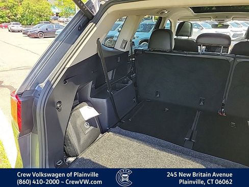 Used 2024 Volkswagen Atlas SEL AWD/4WD image 57