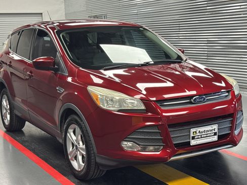 Used 2016 Ford Escape SE FWD image 6