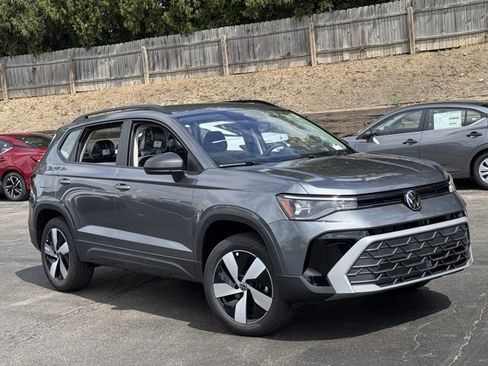 New 2025 Volkswagen Taos S image 2