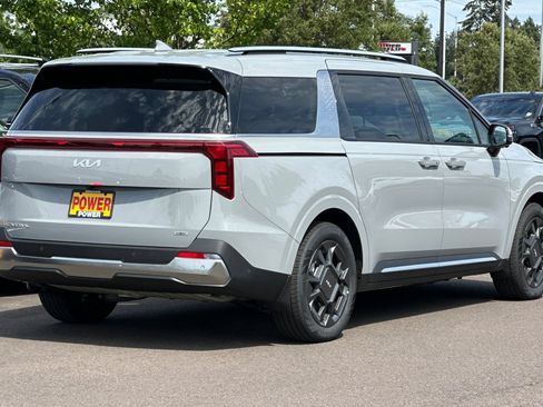 New 2026 Kia Carnival SX FWD image 4