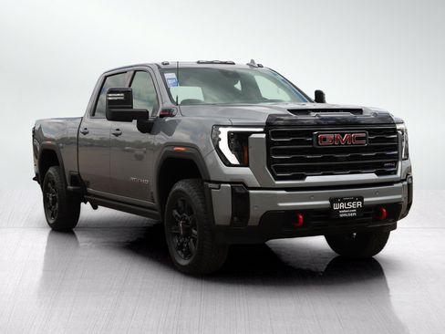 Used 2025 GMC Sierra 3500 AT4 w/ AT4 Premium Plus Package AWD/4WD image 7