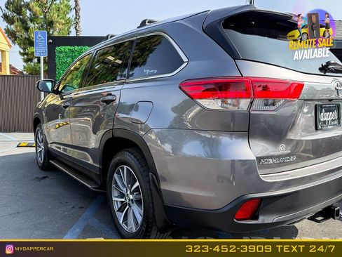 Used 2019 Toyota Highlander XLE FWD image 9