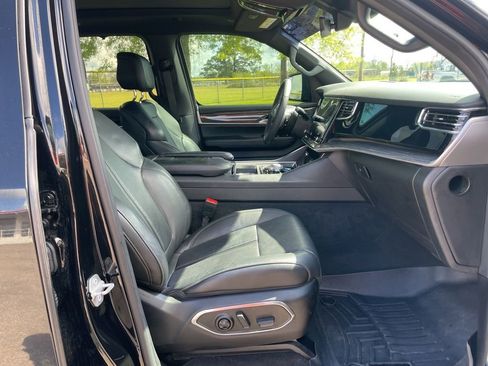 Used 2022 Jeep Wagoneer Series II w/ Convenience Group I image 17