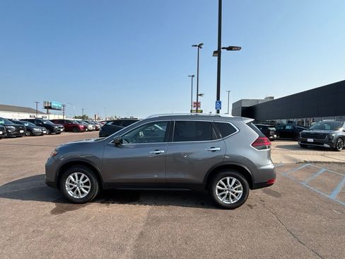 Used 2020 Nissan Rogue SV AWD/4WD image 8
