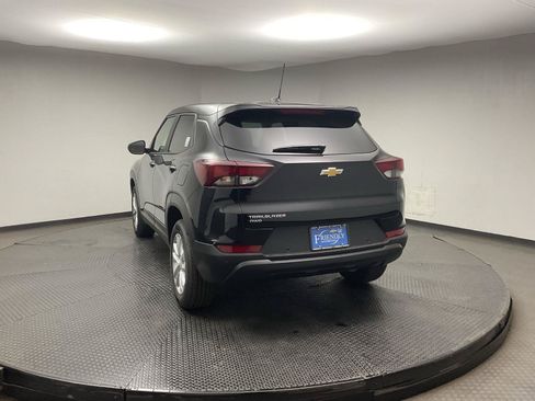 New 2026 Chevrolet TrailBlazer LS w/ LS Convenience Package AWD/4WD image 5