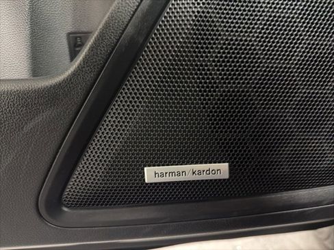 Certified 2025 Subaru Outback Touring XT image 10