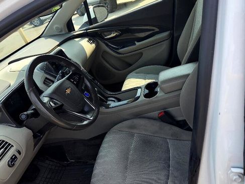 Used 2015 Chevrolet Volt image 9