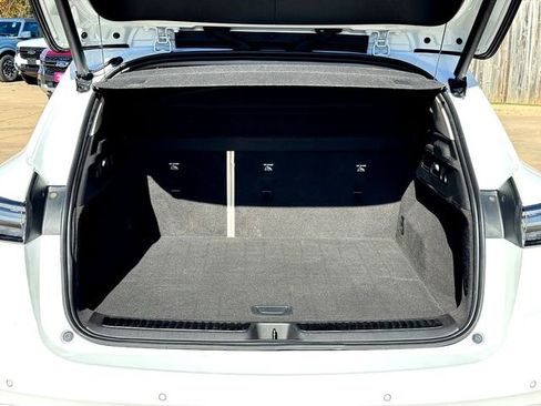 Used 2021 Buick Envision Avenir w/ Technology Package II image 7