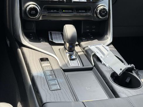 Used 2026 Lexus LX 700h Luxury w/ Accessory Package (Z1) AWD/4WD image 18