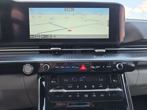 Used 2022 Kia Carnival SX Prestige FWD image 24