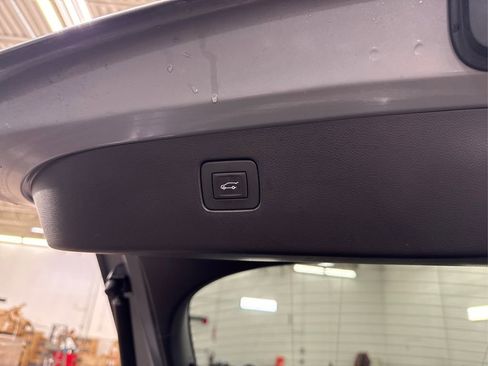 Used 2024 Buick Envista Sport Touring w/ Convenience I Package image 14