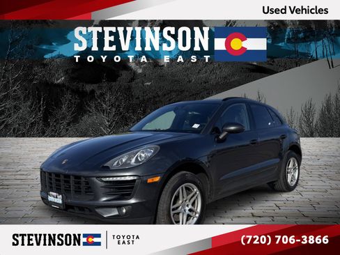 Used 2017 Porsche Macan AWD/4WD image 1