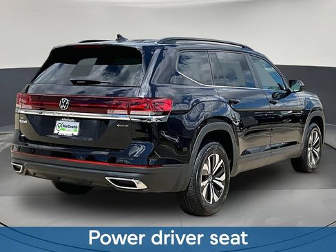 Used 2024 Volkswagen Atlas SE AWD/4WD image 8