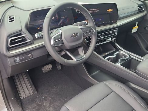 New 2026 Chevrolet Traverse LT w/ Midnight/Sport Edition FWD image 21