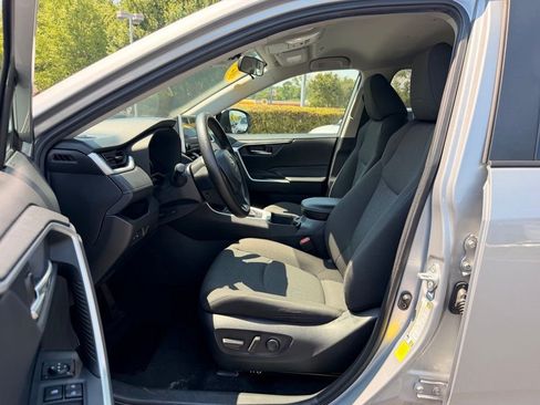 Certified 2024 Toyota RAV4 XLE FWD image 23