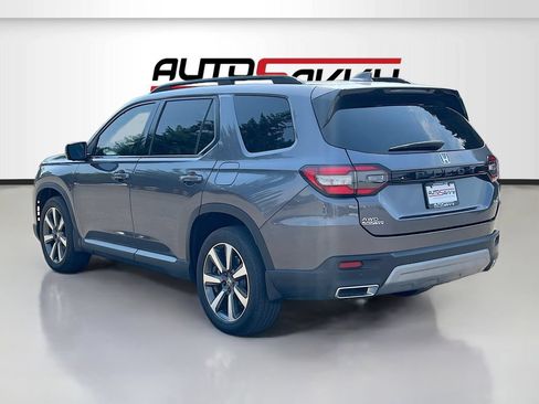 Used 2023 Honda Pilot Elite image 5