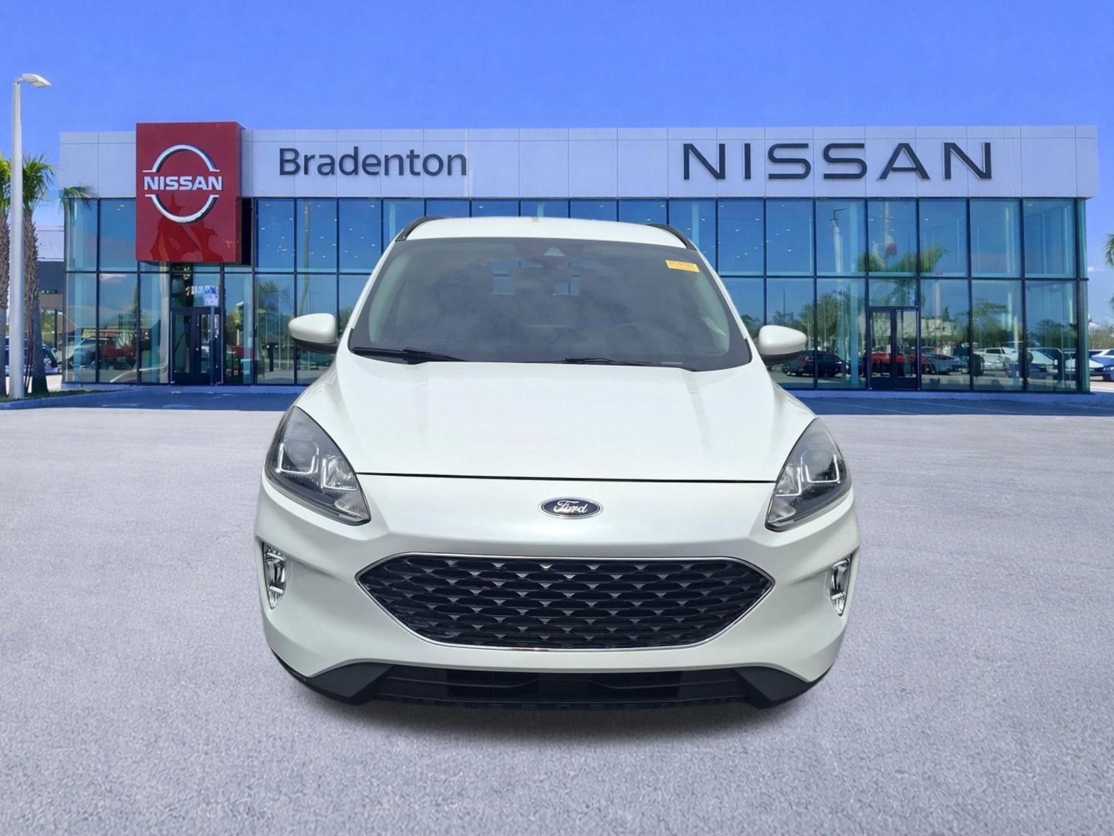 Used 2021 Ford Escape SEL w/ Technology Package FWD image 2