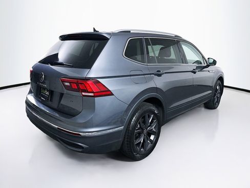 Used 2022 Volkswagen Tiguan SE image 9