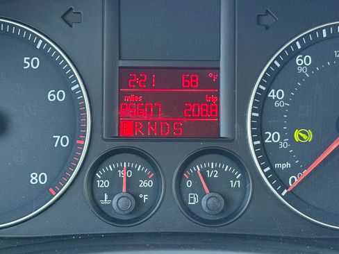 Used 2009 Volkswagen Jetta SE image 12