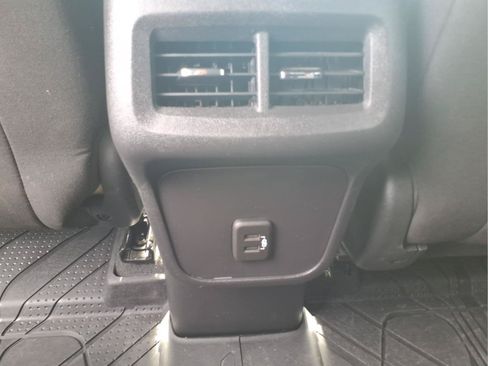 Certified 2024 Chevrolet Equinox LS w/ LS Convenience Package FWD image 15