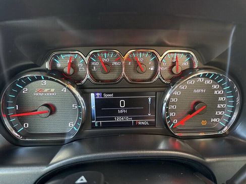 Used 2018 Chevrolet Silverado 1500 LT w/ All Star Edition image 24