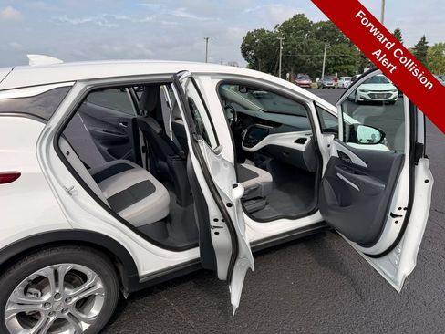 Used 2020 Chevrolet Bolt LT FWD image 30