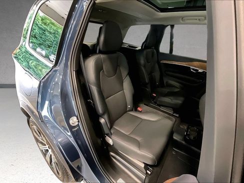 Certified 2025 Volvo XC90 B6 Plus w/ Protection Package AWD/4WD image 26