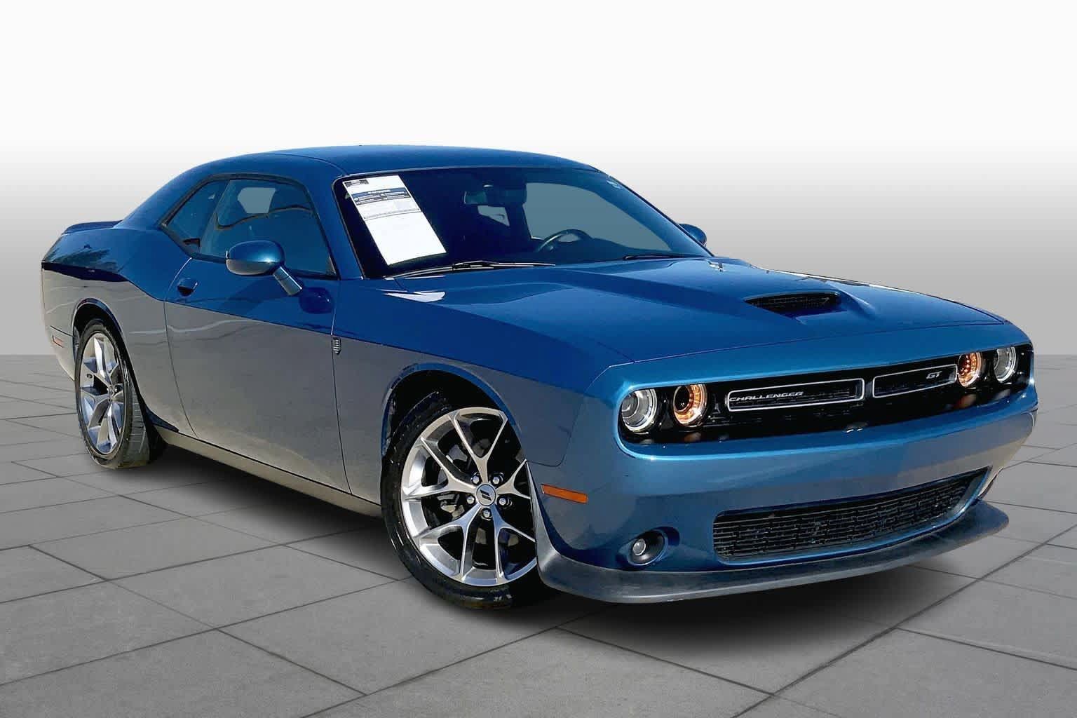 Used 2022 Dodge Challenger GT w/ Driver Convenience Group RWD image 2