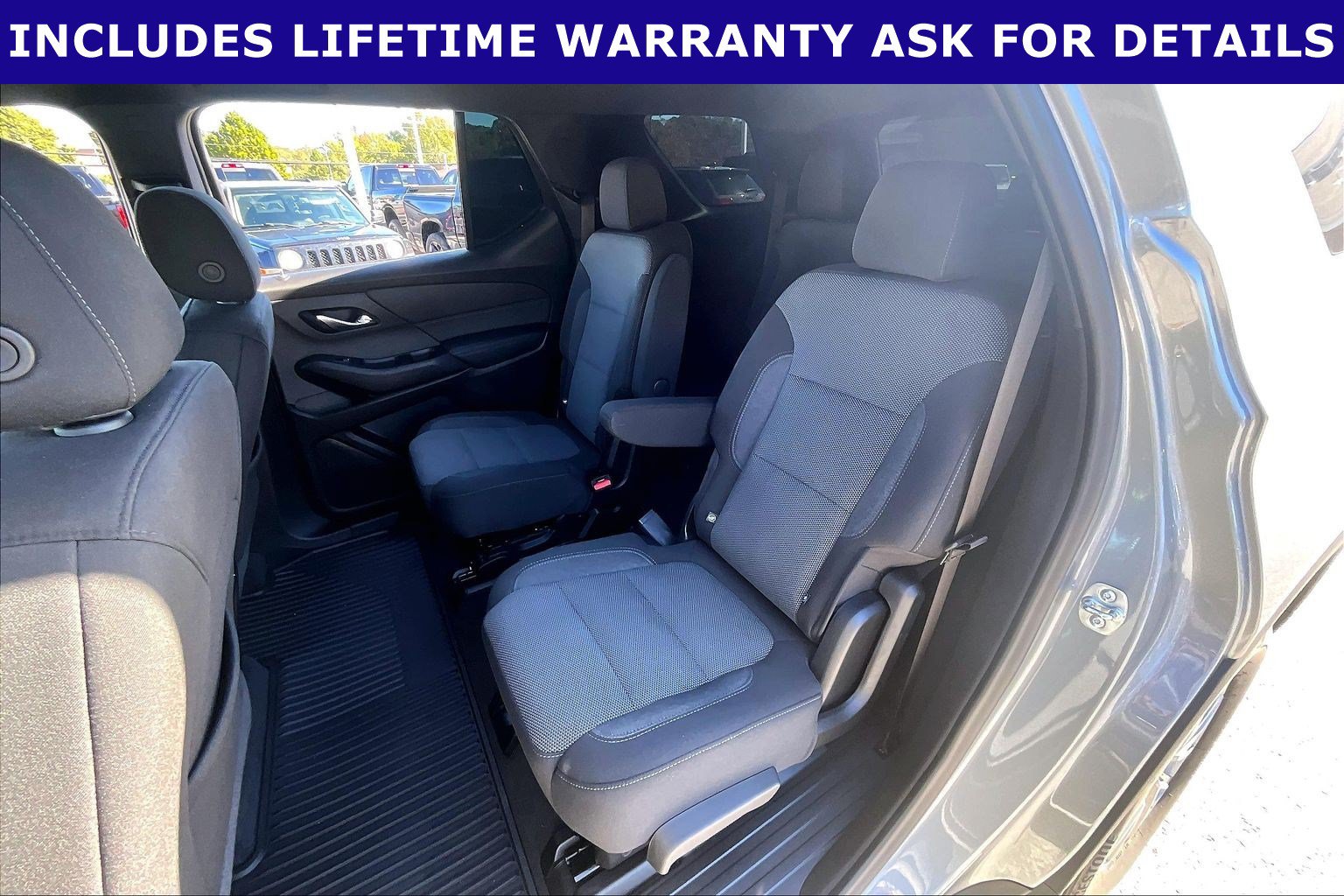 Used 2024 Chevrolet Traverse LT AWD/4WD image 21