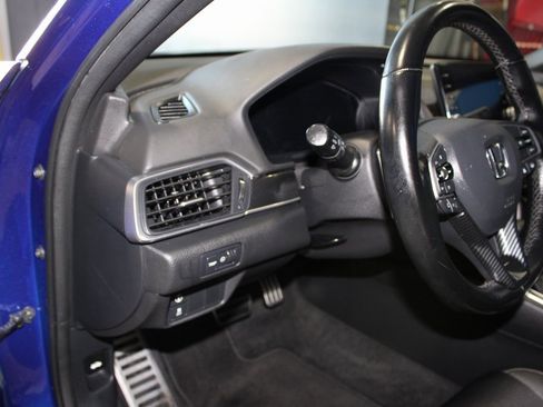 Used 2022 Honda Accord Sport image 12