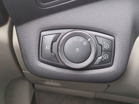 Used 2013 Ford Escape SE image 28