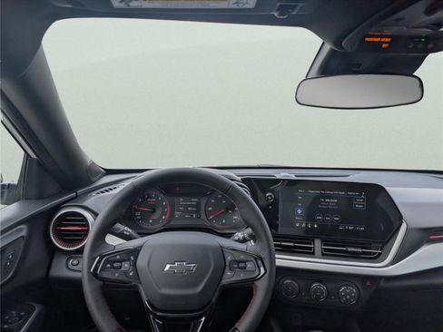 New 2026 Chevrolet Trax RS w/ Sunroof Package FWD image 30