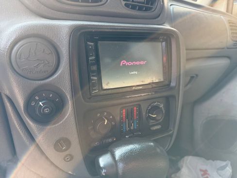 Used 2002 Chevrolet TrailBlazer LS w/ Preferred Equipment Group RWD image 21