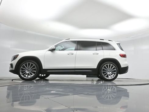 Used 2021 Mercedes-Benz GLB 250 image 54