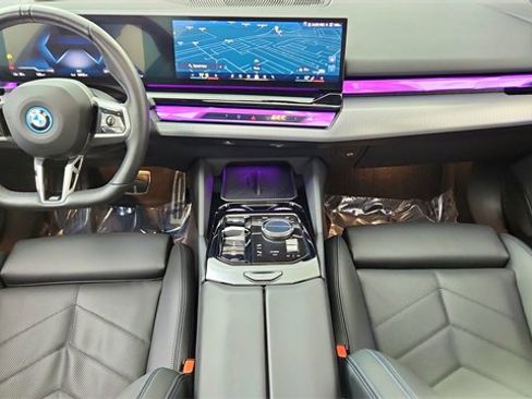 Used 2025 BMW i5 xDrive40 w/ M Sport Package image 20