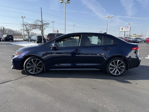 Certified 2022 Toyota Corolla SE w/ SE Premium Package image 5